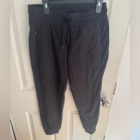Athleta 8 Petite Headlands Hybrid Trek Mid Rise Jogger Pants Black NEW! #486183 - Picture 7 of 16